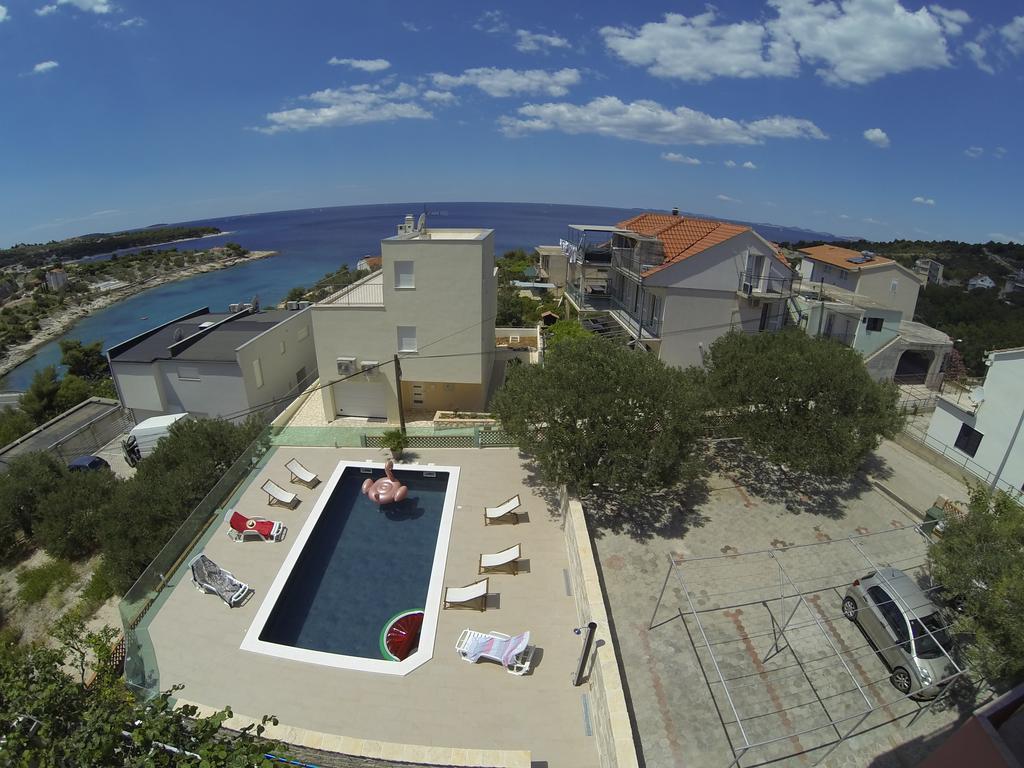 Apartments Martina Primošten المظهر الخارجي الصورة