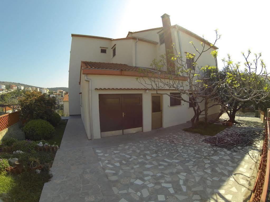 Apartments Martina Primošten المظهر الخارجي الصورة